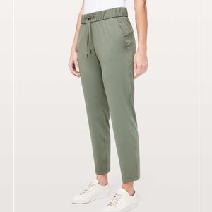 Lululemon On The Fly Pant Size 10 Grey Sage *Luxtreme